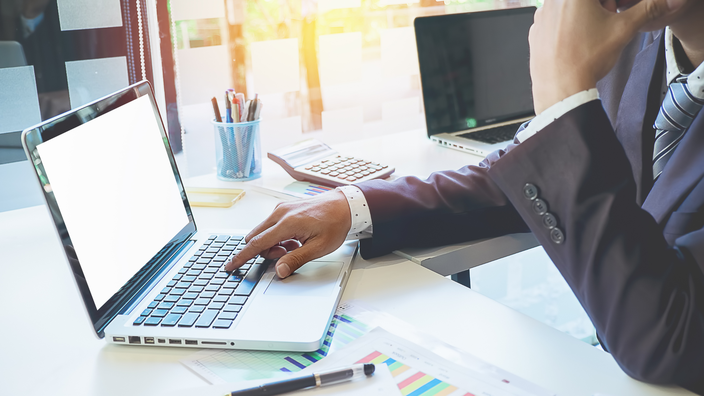 Comment s'affranchir des erreurs de saisie dans les assurances? | Tale of Data